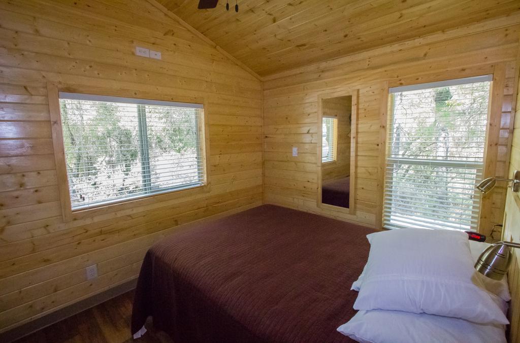 Oakzanita Springs Camping Resort Cottage 3 Descanso Buitenkant foto