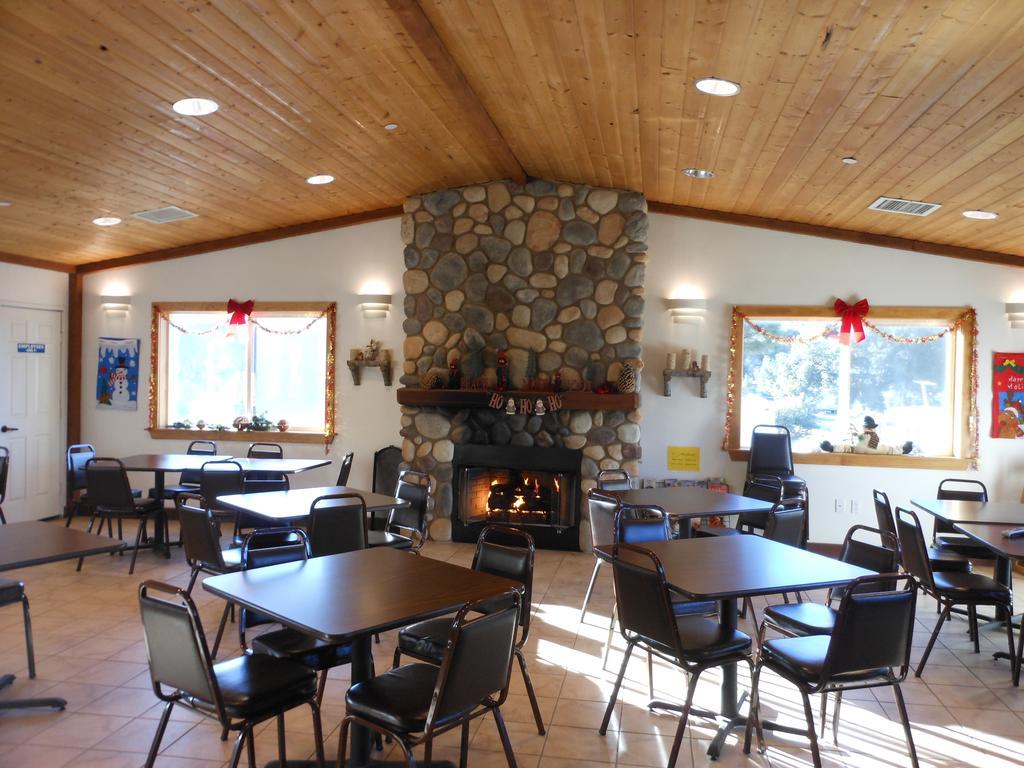 Oakzanita Springs Camping Resort Cottage 3 Descanso Buitenkant foto