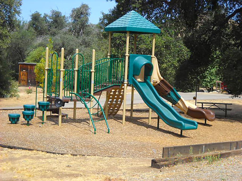 Oakzanita Springs Camping Resort Cottage 3 Descanso Buitenkant foto